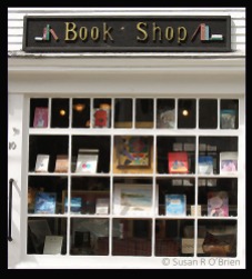 7_April_2013_Book_Shop_Window_Creative012